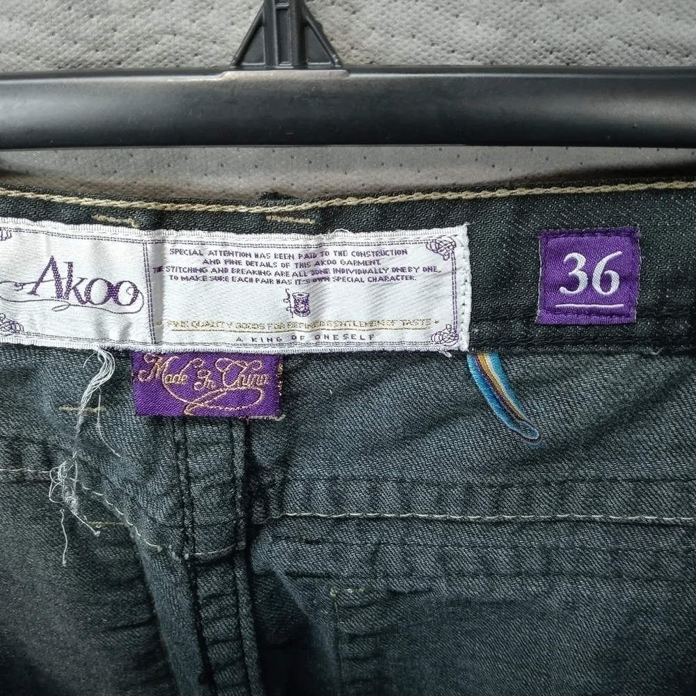 Akoo A King of Oneself Size 36X33 MED Wash Men's blue Jeans. Embroidered back po